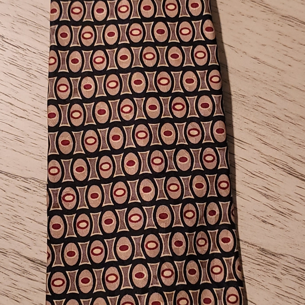 Robert Talbott Silk Tie🌟Dont forget to bundle another Tie🌟